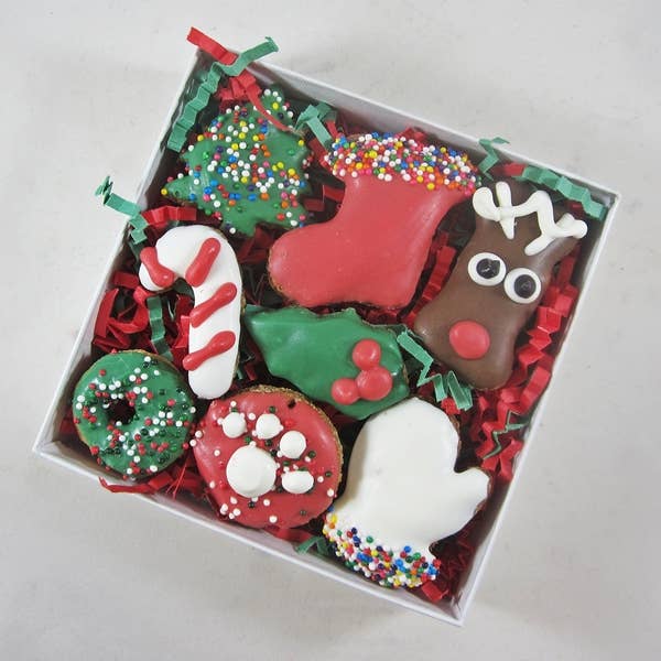 Mini 7 Piece Christmas Dog Treat Assortment - Dog Treats - Jersey Border Collars