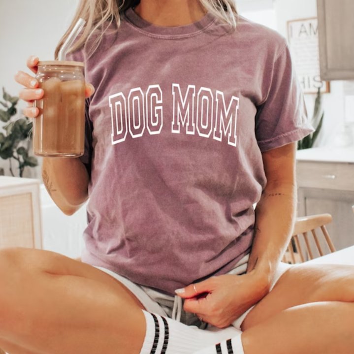 Dog Mom Comfy T-Shirt - Jersey Border Collars