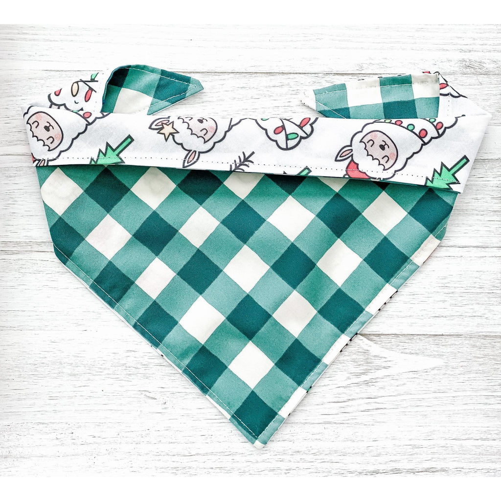 XMAS Llama / Green Plaid Bandana - Reversible - Jersey Border Collars